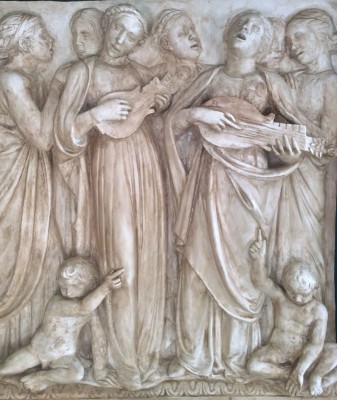 Copia de escena de Lucca Della Robbia para la cantoría de la iglesia de Santa María del Fiore de Florencia