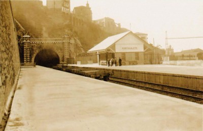 Estación de La Canilla con la boca del túnel (1923)