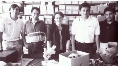 Acompañada de varios discípulos en el Seminario de Arqueología de la Universidad de Navarra: José Antonio Faro, Julián Prieto, Jesús Garcia Gazólaz y Daniel Garcia Jaurrieta.